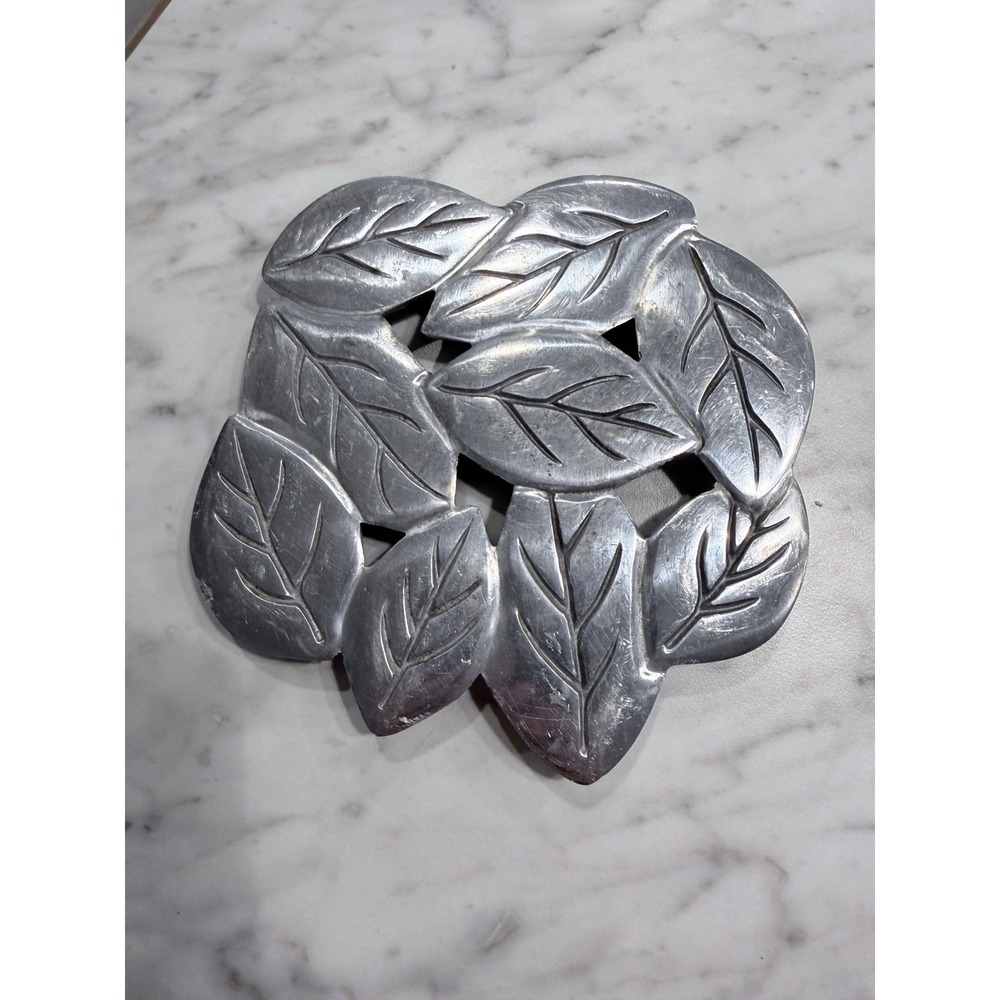 Copco Cast Aluminum Leaf Trivet Silver Metal Botanical Wall Decor Hot Pad